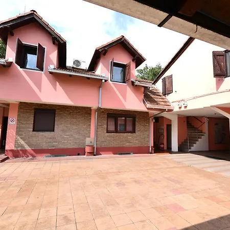 & Stojic Guest house Novi Sad